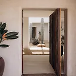 La Linda Tías