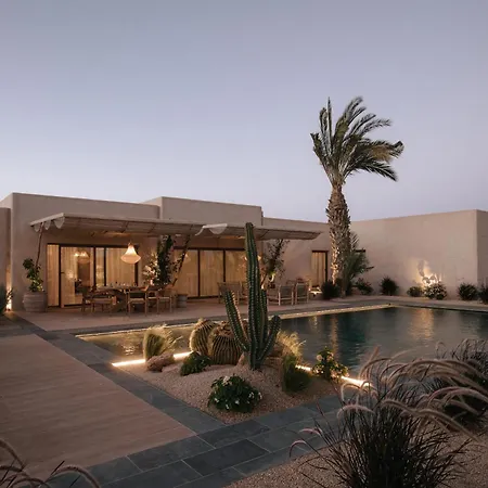 La Linda Villa *